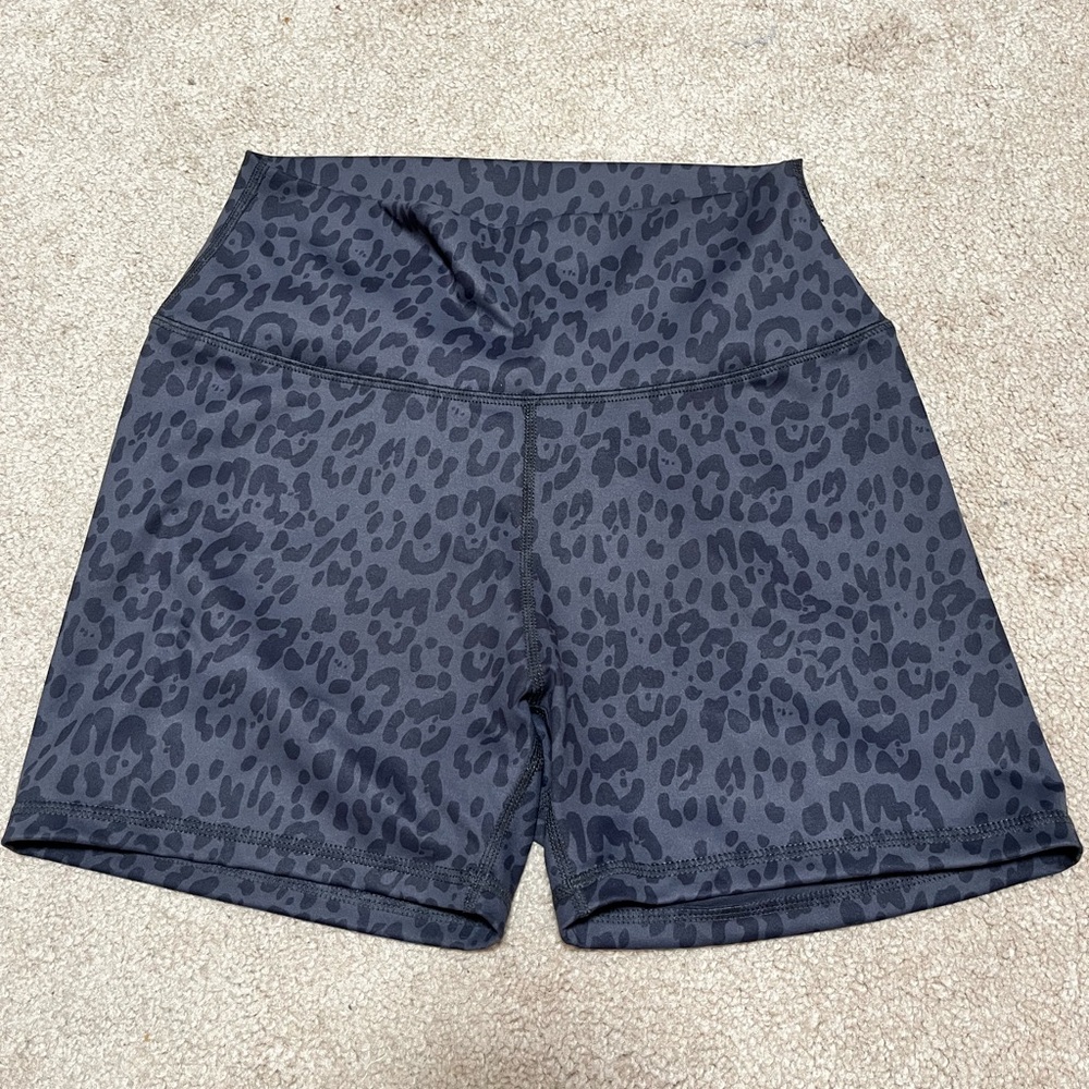 NWT Lavento Yoga/Athleisure/Exercising/Running/Bike Shorts Grey Leopard